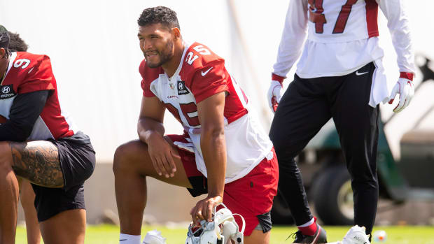 Zaven Collins with the Cardinals.